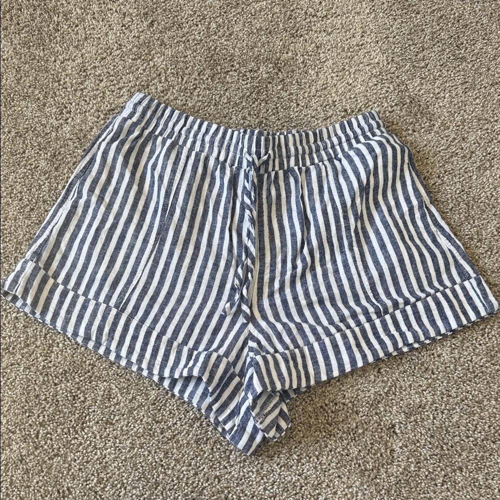 UNIVERSAL THREAD Striped Blue and White Women’s Drawstring Shorts